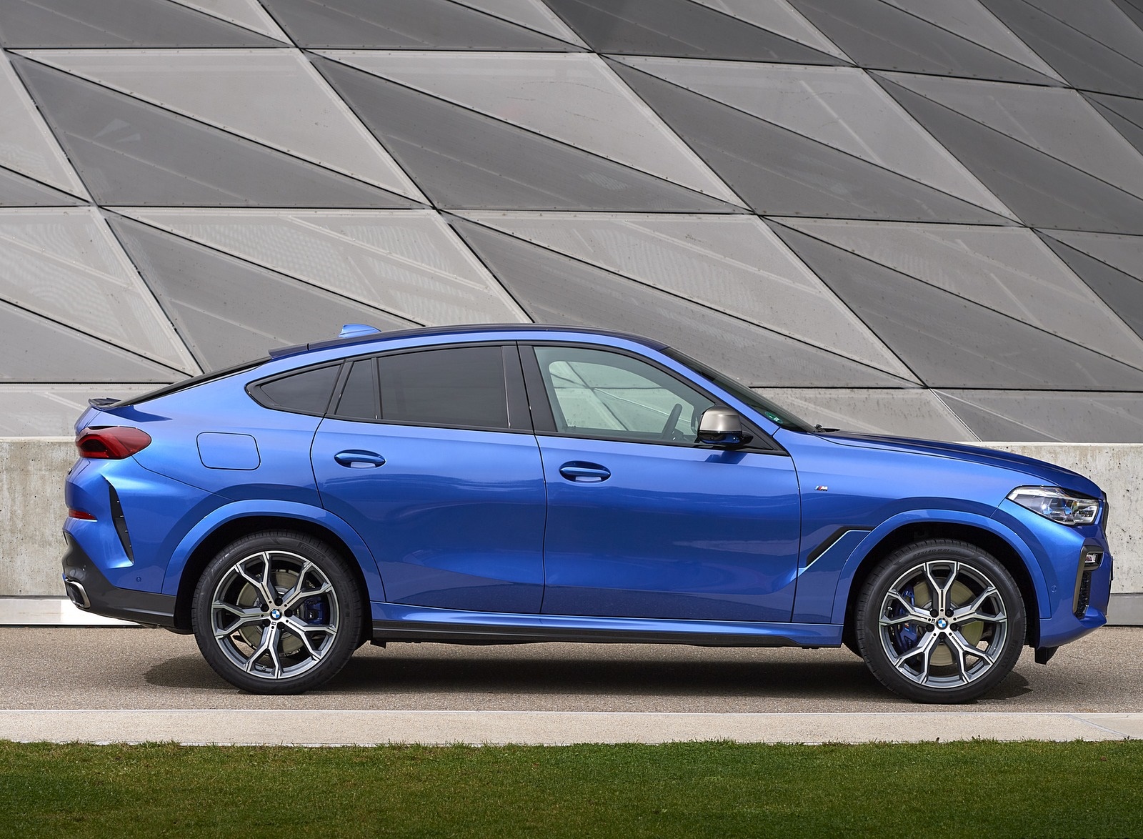 2020 BMW X6 M50i Side Wallpapers #43 of 136