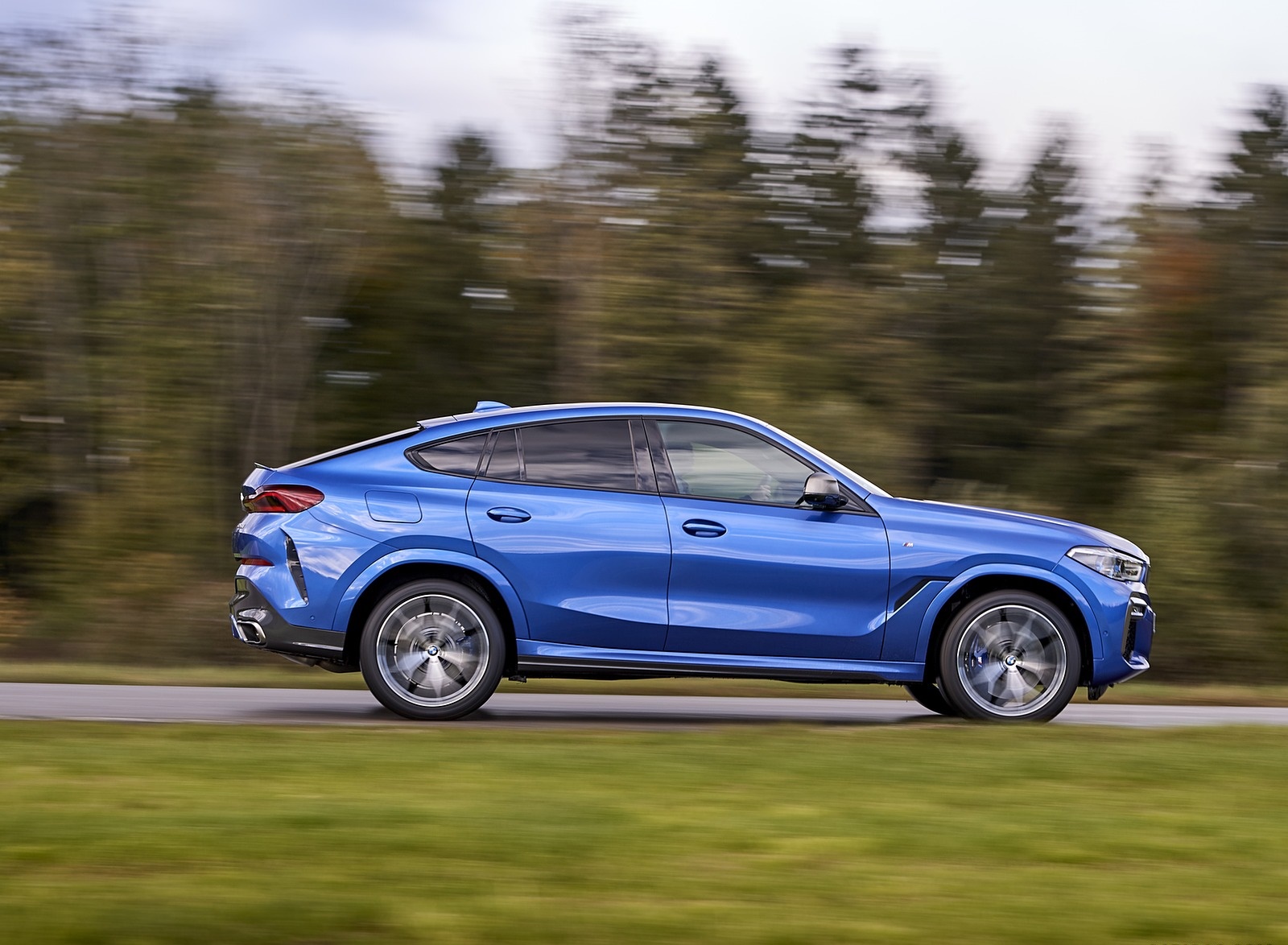 2020 BMW X6 M50i Side Wallpapers #33 of 136