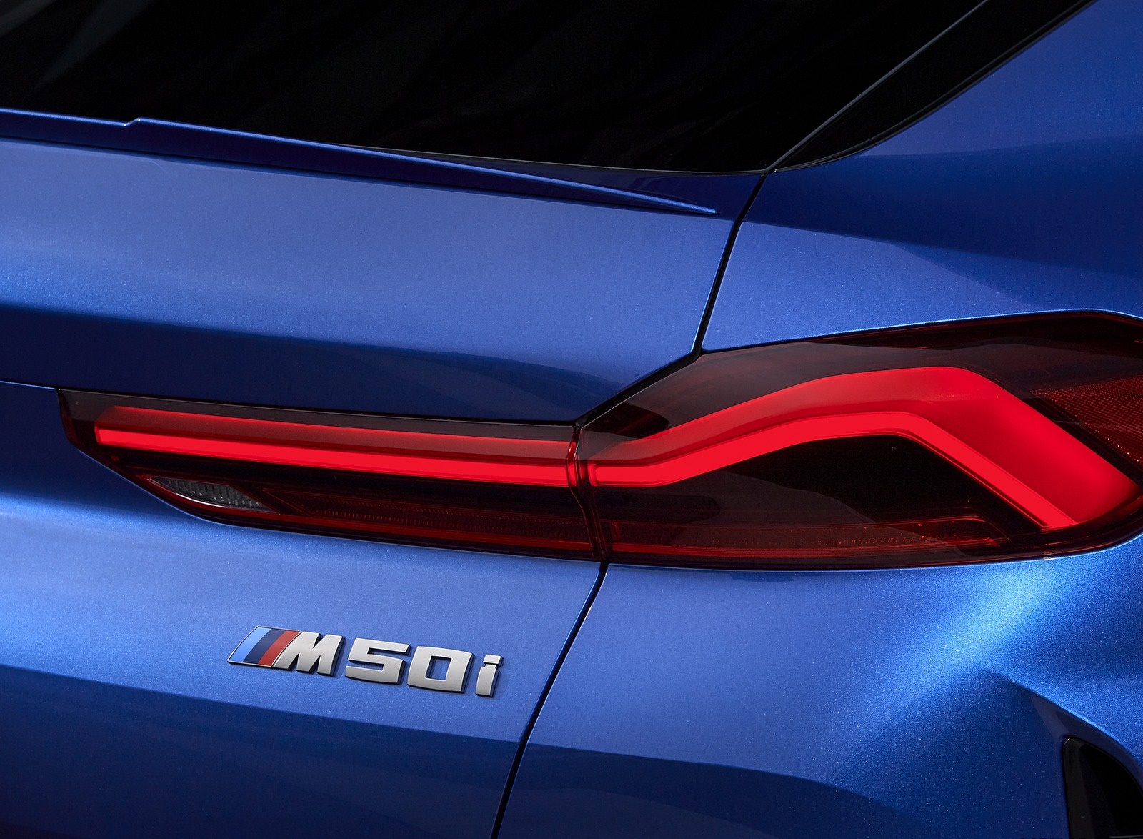 2020 BMW X6 M50i Tail Light Wallpapers #63 of 136