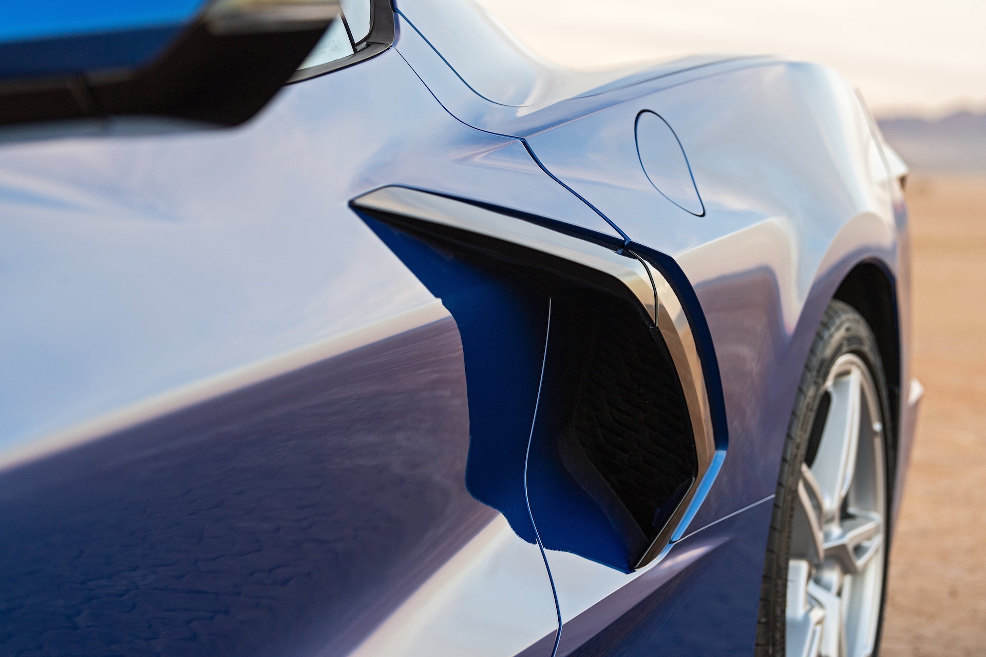2020 Chevrolet Corvette Stingray (Color: Elkhart Lake Blue Metallic) Side Vent Wallpapers #59 of 166
