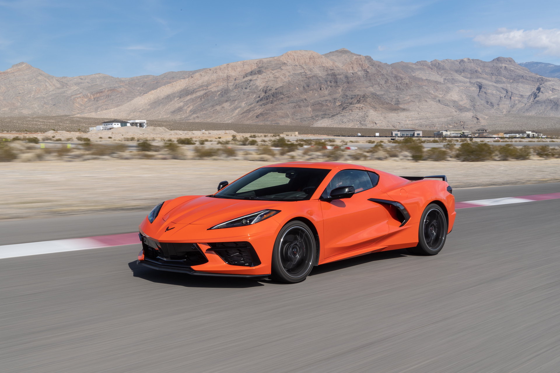 2020 Chevrolet Corvette Stingray (Color: Sebring Orange Tintcoat) Front Three-Quarter Wallpapers (6)