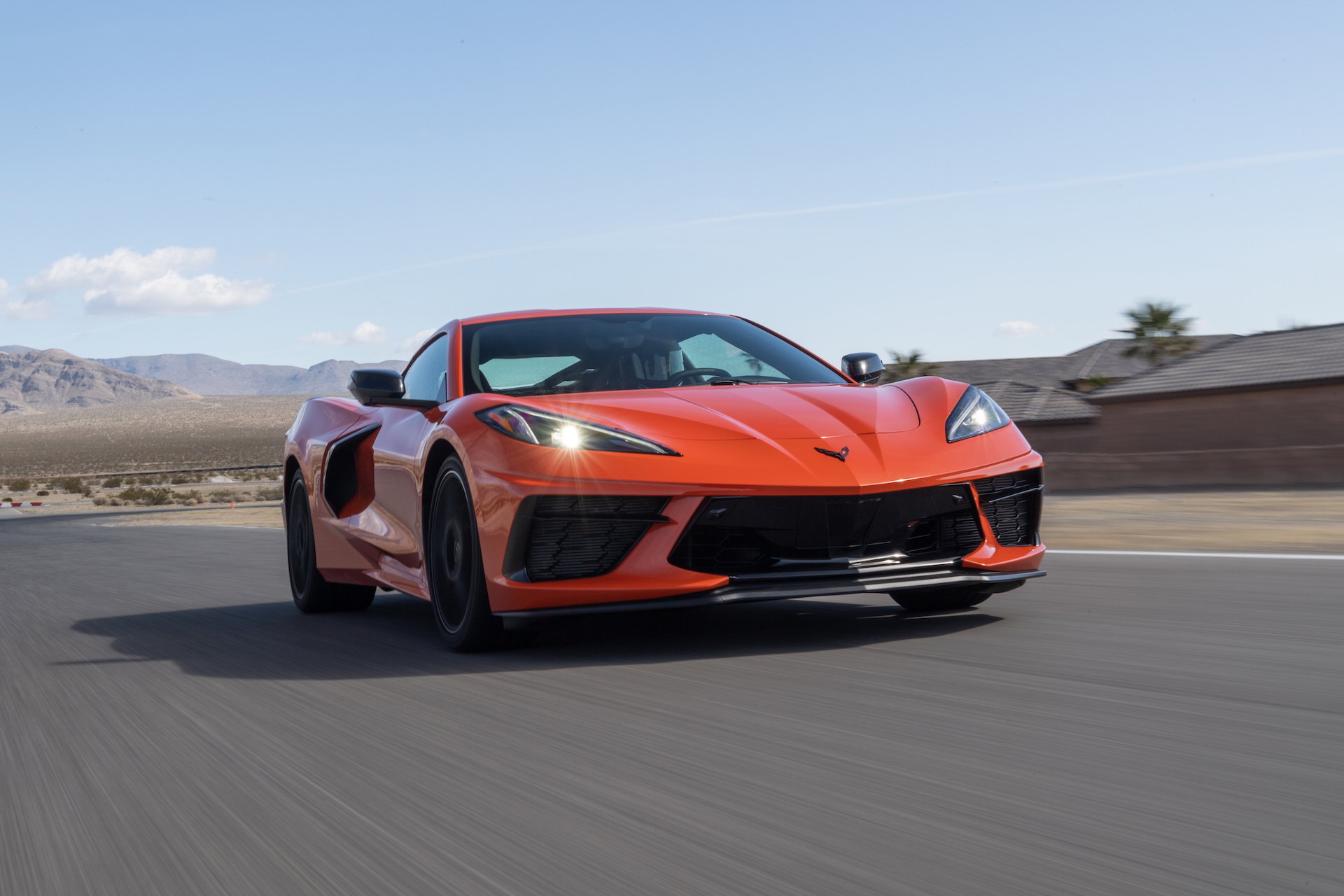 2020 Chevrolet Corvette Stingray (Color: Sebring Orange Tintcoat) Front Wallpapers (7)