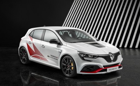 2020 Renault Mégane R.S. Trophy-R Record Version Front Three-Quarter Wallpapers 450x275 (52)