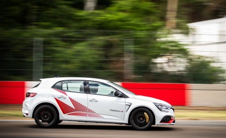 2020 Renault Mégane R.S. Trophy-R Side Wallpapers 450x275 (11)