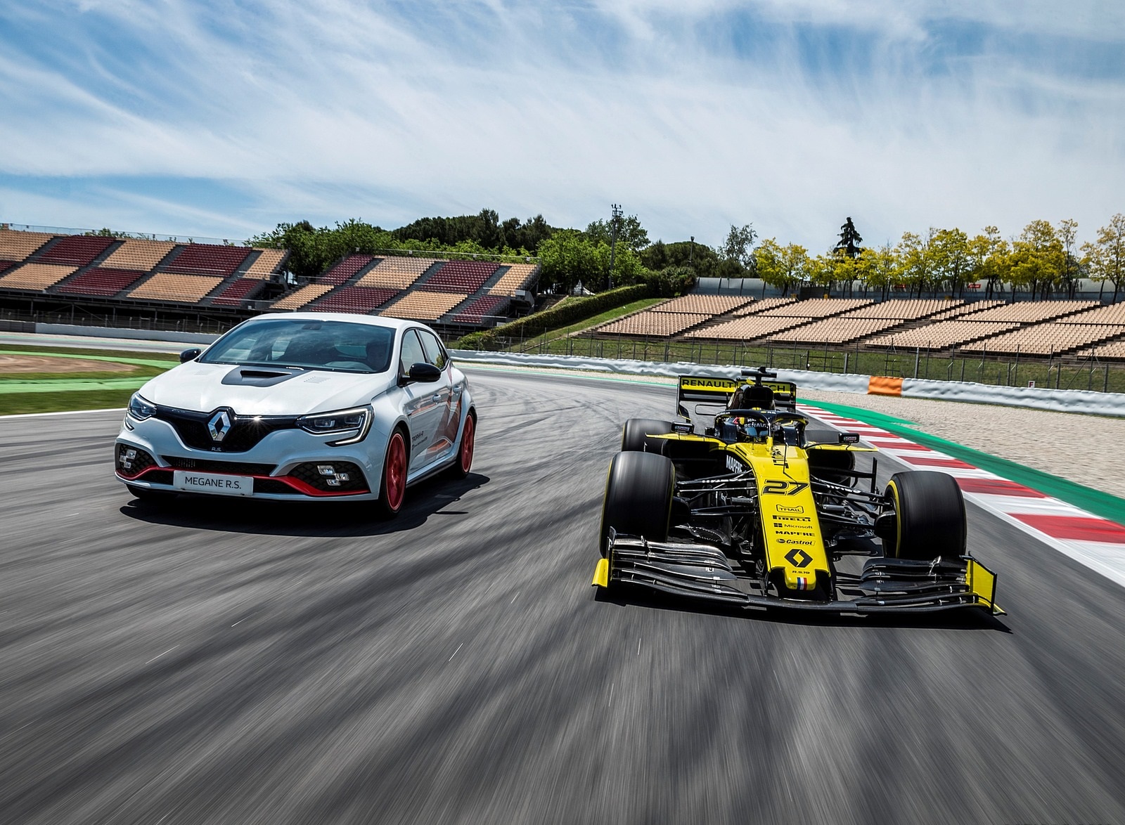 2020 Renault Mégane R.S. Trophy-R and R.S. 19 Formula One Car Wallpapers #15 of 71