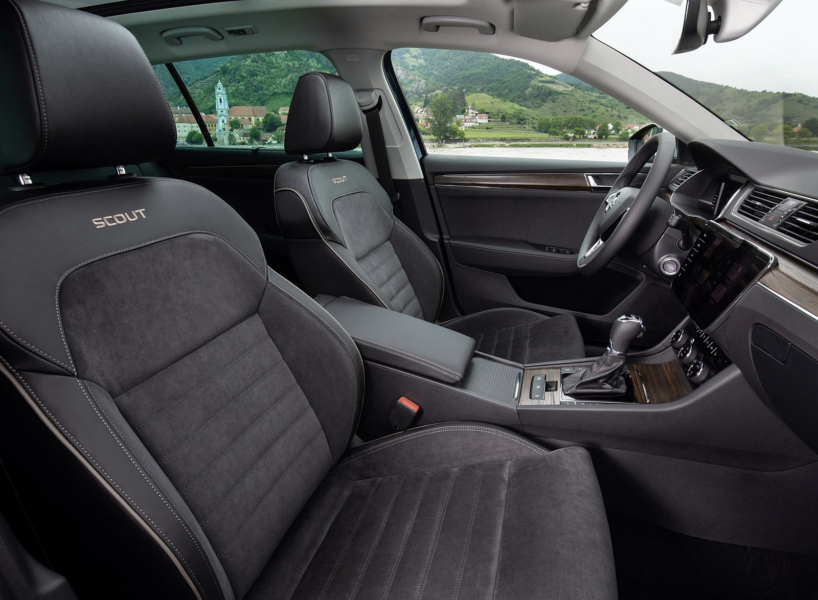 2020 Skoda Superb Scout Interior Front Seats Wallpapers #41 of 51