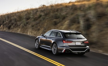 2020 Audi RS 6 Avant (Color: Daytona Gray Matt) Rear Three-Quarter Wallpapers 450x275 (26)