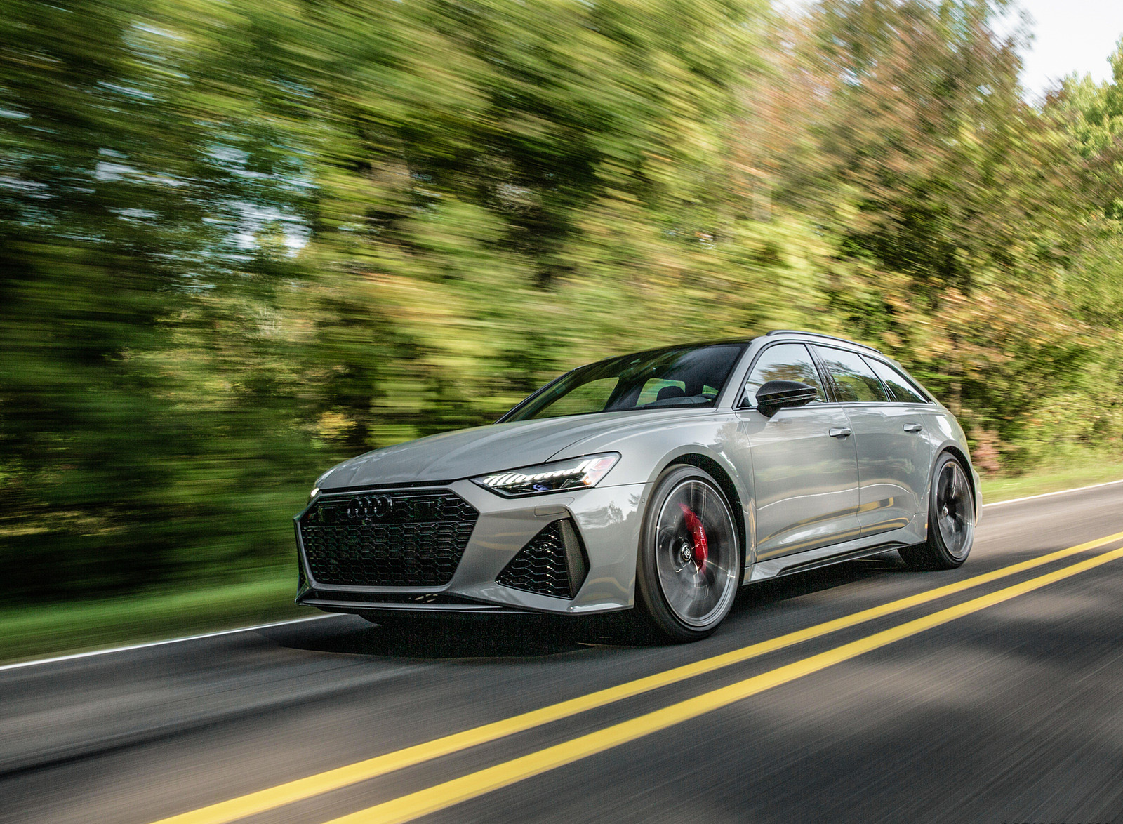 2020 Audi RS 6 Avant (Color: Nardo Gray; US-Spec) Front Three-Quarter Wallpapers #81 of 120