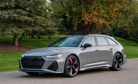 2020 Audi RS 6 Avant (Color: Nardo Gray; US-Spec) Front Three-Quarter Wallpapers  450x275 (88)