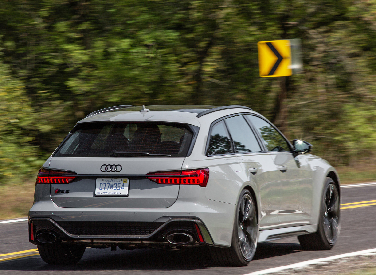 2020 Audi RS 6 Avant (Color: Nardo Gray; US-Spec) Rear Three-Quarter Wallpapers #79 of 120