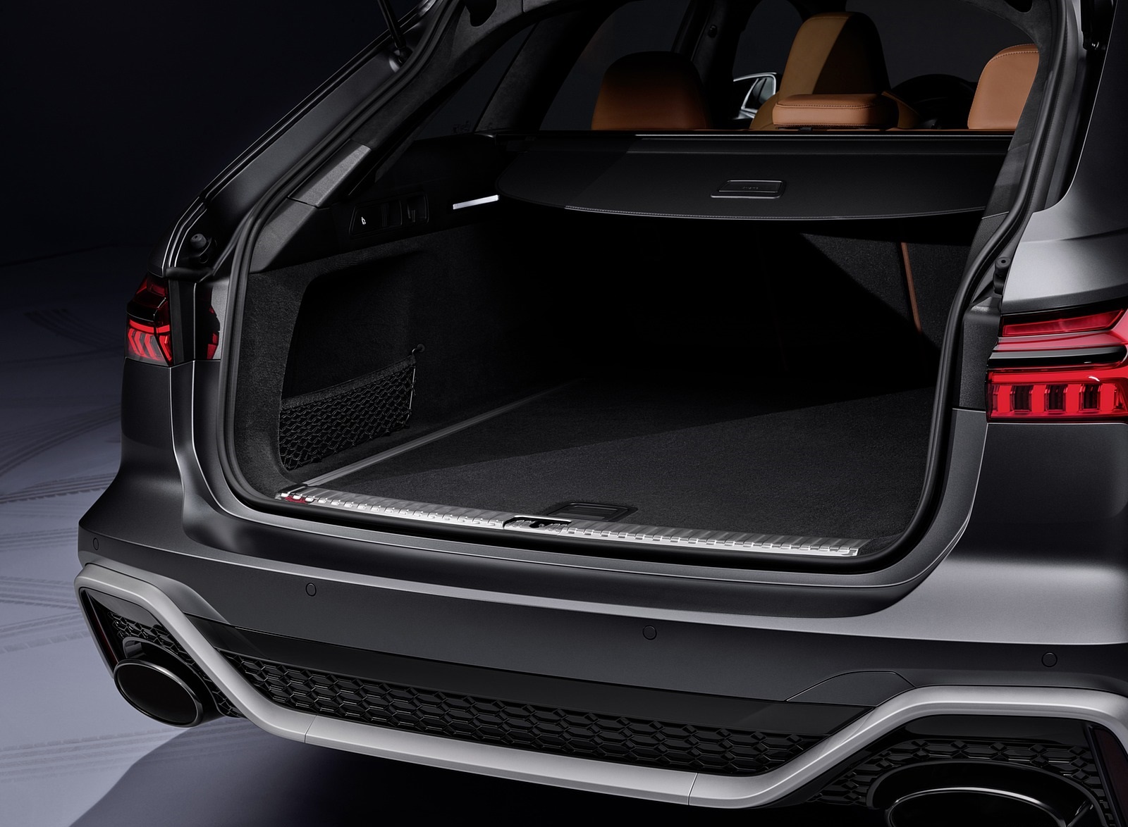 2020 Audi RS 6 Avant Trunk Wallpapers #71 of 120