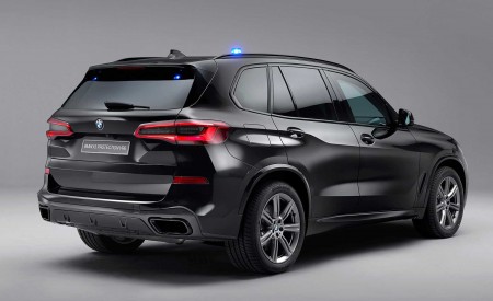 2020 BMW X5 Protection VR6 (Armored Vehicle) Rear Three-Quarter Wallpapers 450x275 (8)
