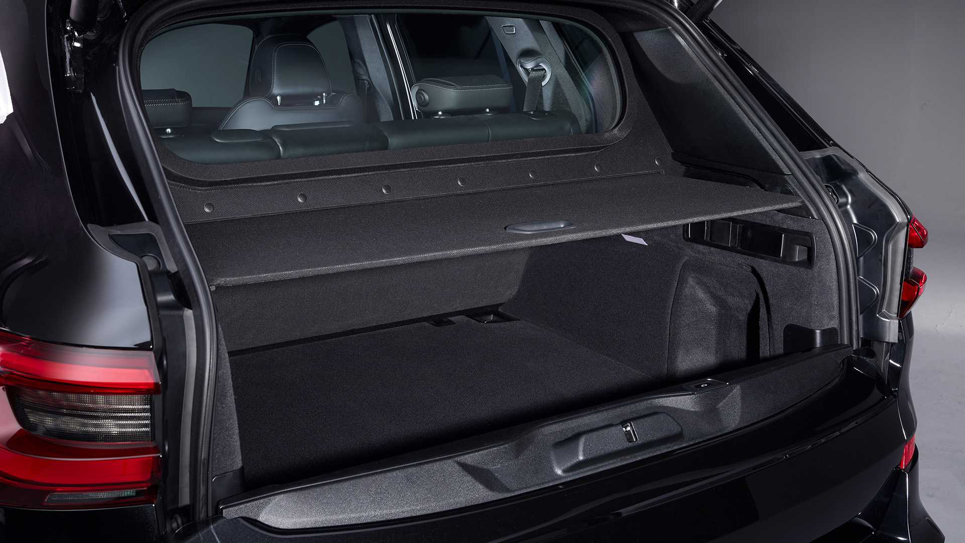 2020 BMW X5 Protection VR6 (Armored Vehicle) Trunk Wallpapers #17 of 25