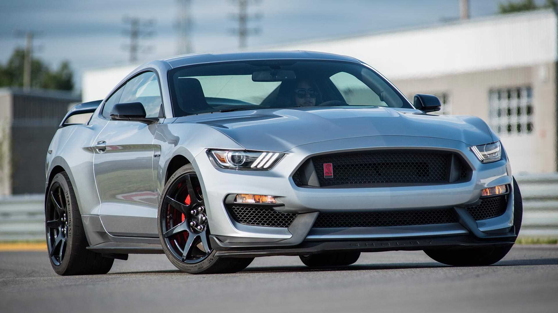 2020 Ford Mustang Shelby GT350R Front Wallpapers #1 of 8