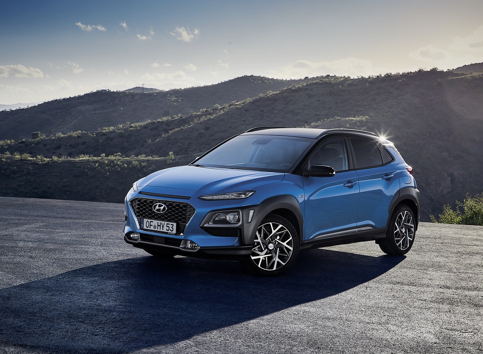 2020 Hyundai Kona Hybrid (Euro-Spec) Front Three-Quarter Wallpapers #7 of 17