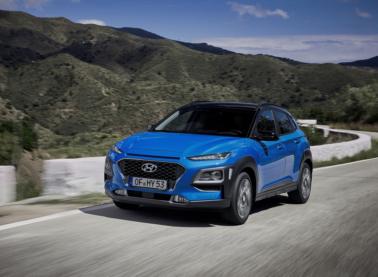 2020 Hyundai Kona Hybrid (Euro-Spec) Front Three-Quarter Wallpapers (2)