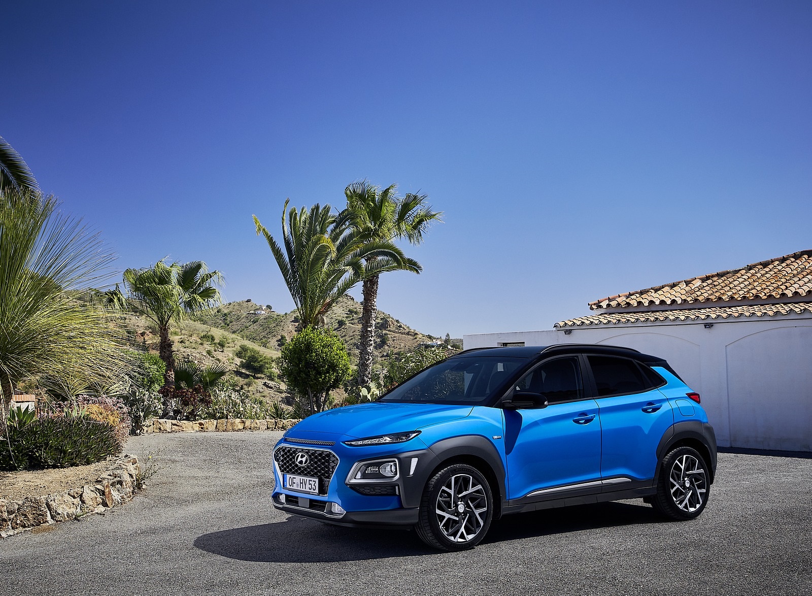 2020 Hyundai Kona Hybrid (Euro-Spec) Front Three-Quarter Wallpapers #8 of 17