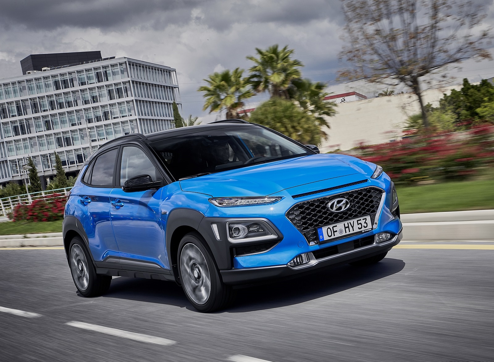 2020 Hyundai Kona Hybrid (Euro-Spec) Front Three-Quarter Wallpapers (3)