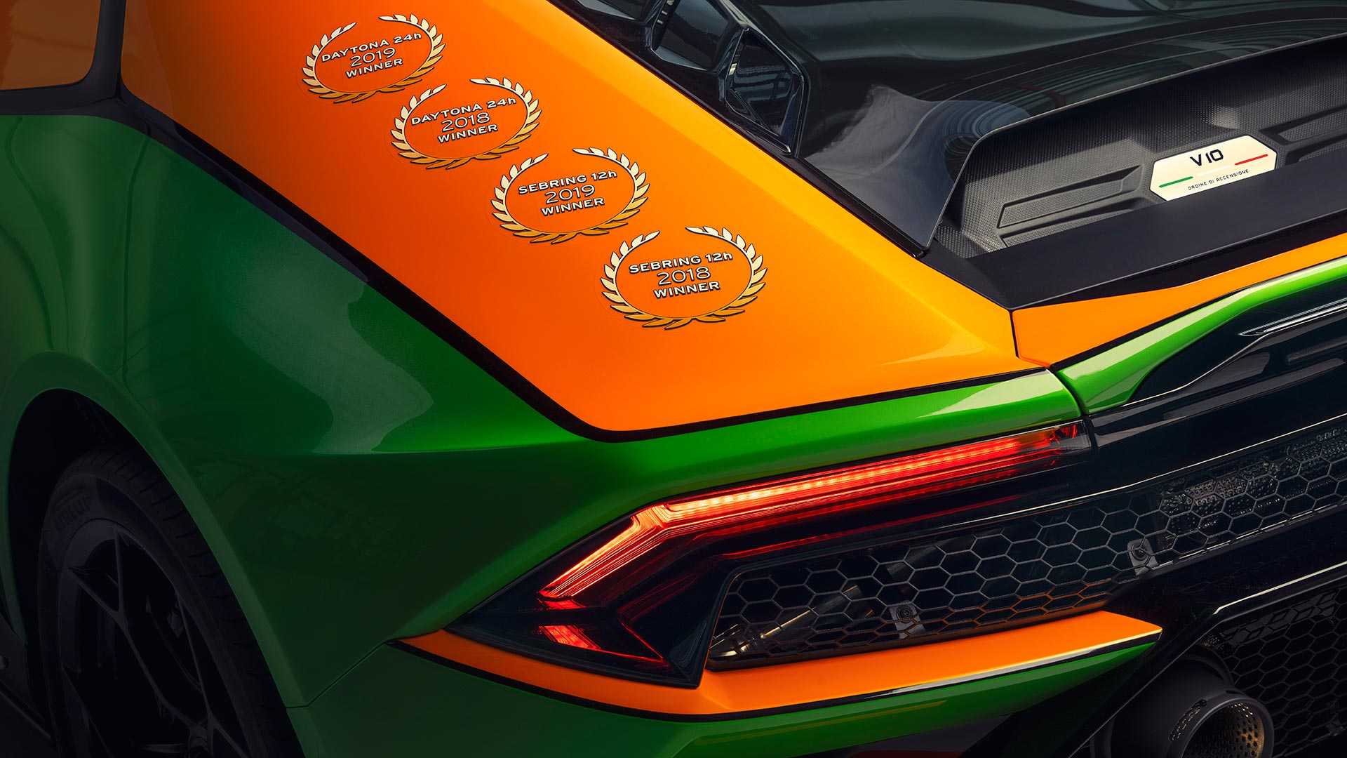 2020 Lamborghini Huracán EVO GT Celebration Tail Light Wallpapers (9)