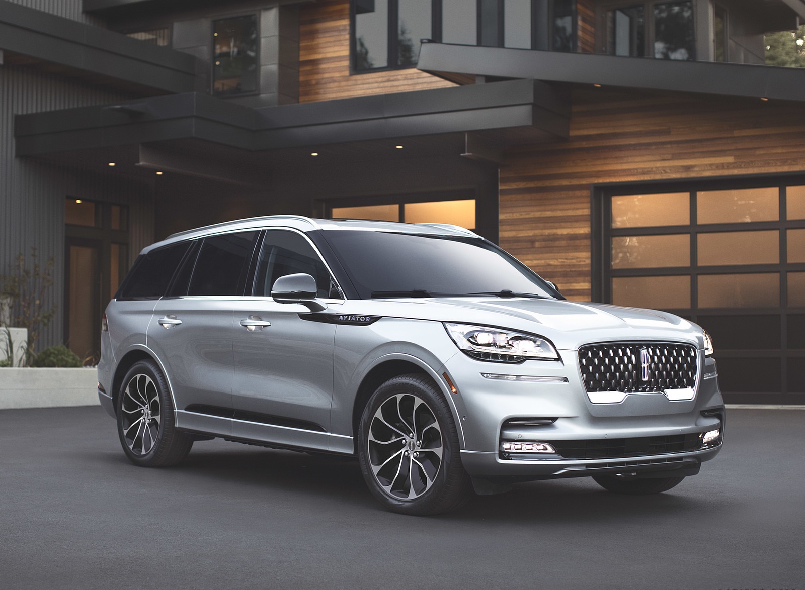 2020 Lincoln Aviator Front Three-Quarter Wallpapers #66 of 87