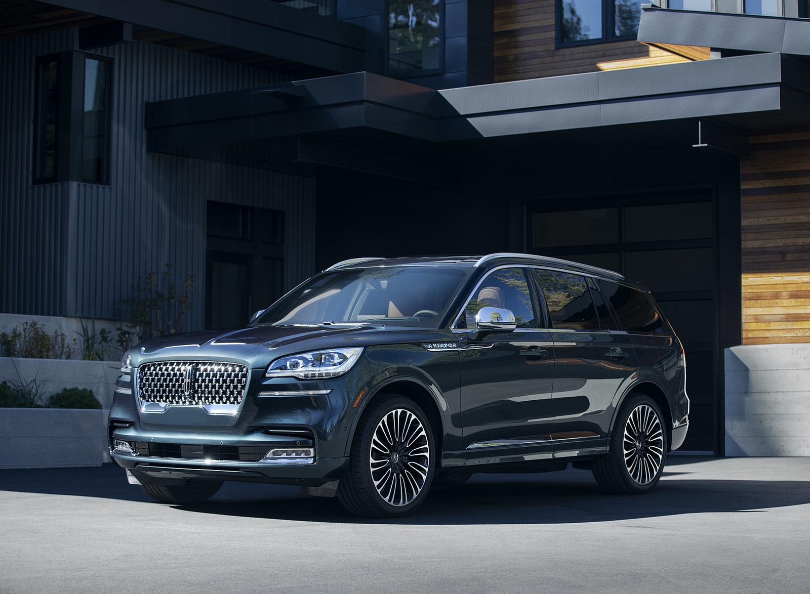 2020 Lincoln Aviator Front Three-Quarter Wallpapers #62 of 87