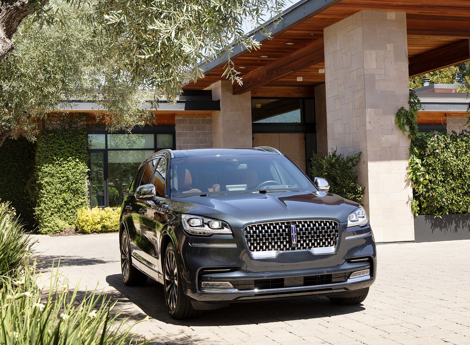 2020 Lincoln Aviator Grand Touring Front Wallpapers #33 of 87