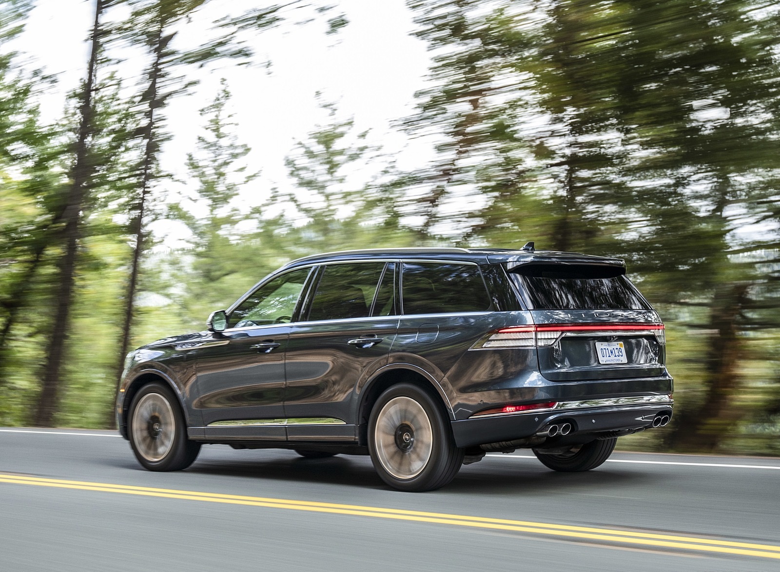 2020 Lincoln Aviator Grand Touring Rear Three-Quarter Wallpapers #23 of 87