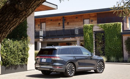 2020 Lincoln Aviator Grand Touring Rear Three-Quarter Wallpapers 450x275 (43)