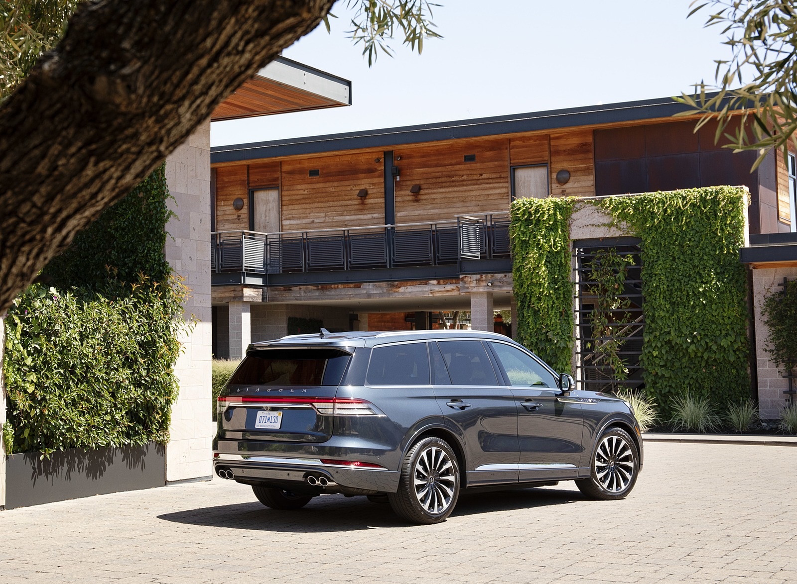 2020 Lincoln Aviator Grand Touring Rear Three-Quarter Wallpapers #43 of 87