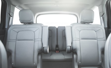 2020 Lincoln Aviator Interior Rear Seats Wallpapers 450x275 (83)