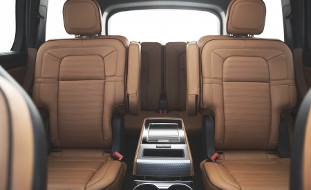 2020 Lincoln Aviator Interior Rear Seats Wallpapers 450x275 (84)