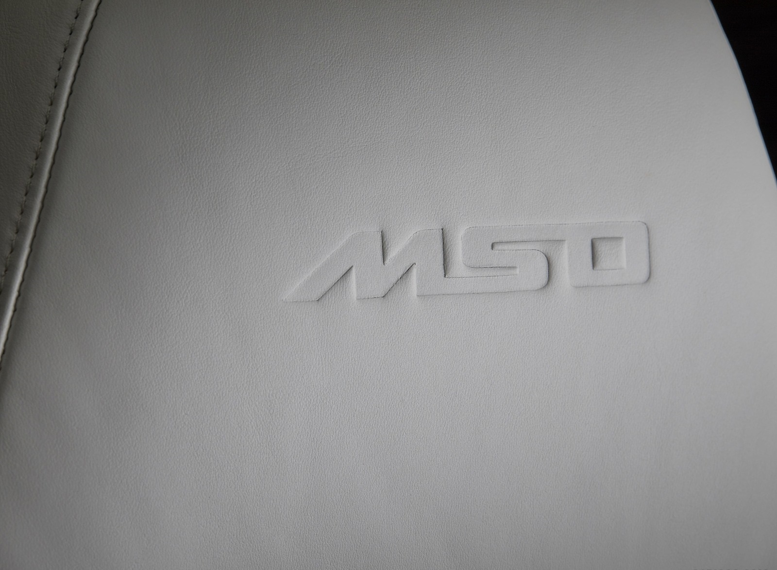 2020 McLaren GT by MSO Interior Detail Wallpapers (9)
