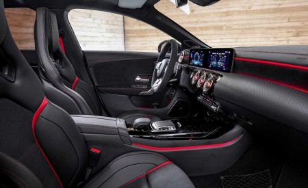 2020 Mercedes-AMG CLA 45 S 4MATIC+ Shooting Brake Interior Wallpapers 450x275 (33)