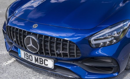 2020 Mercedes-AMG GT S Roadster (UK-Spec) Grill Wallpapers 450x275 (52)