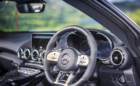 2020 Mercedes-AMG GT S Roadster (UK-Spec) Interior Steering Wheel Wallpapers 450x275 (58)