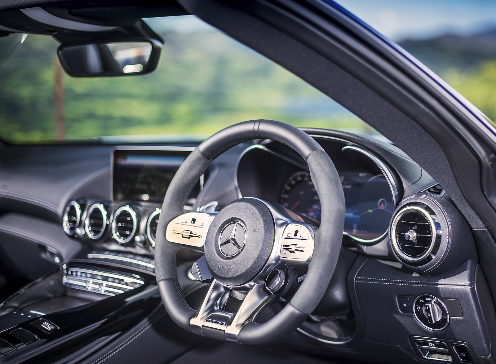 2020 Mercedes-AMG GT S Roadster (UK-Spec) Interior Steering Wheel Wallpapers #58 of 71
