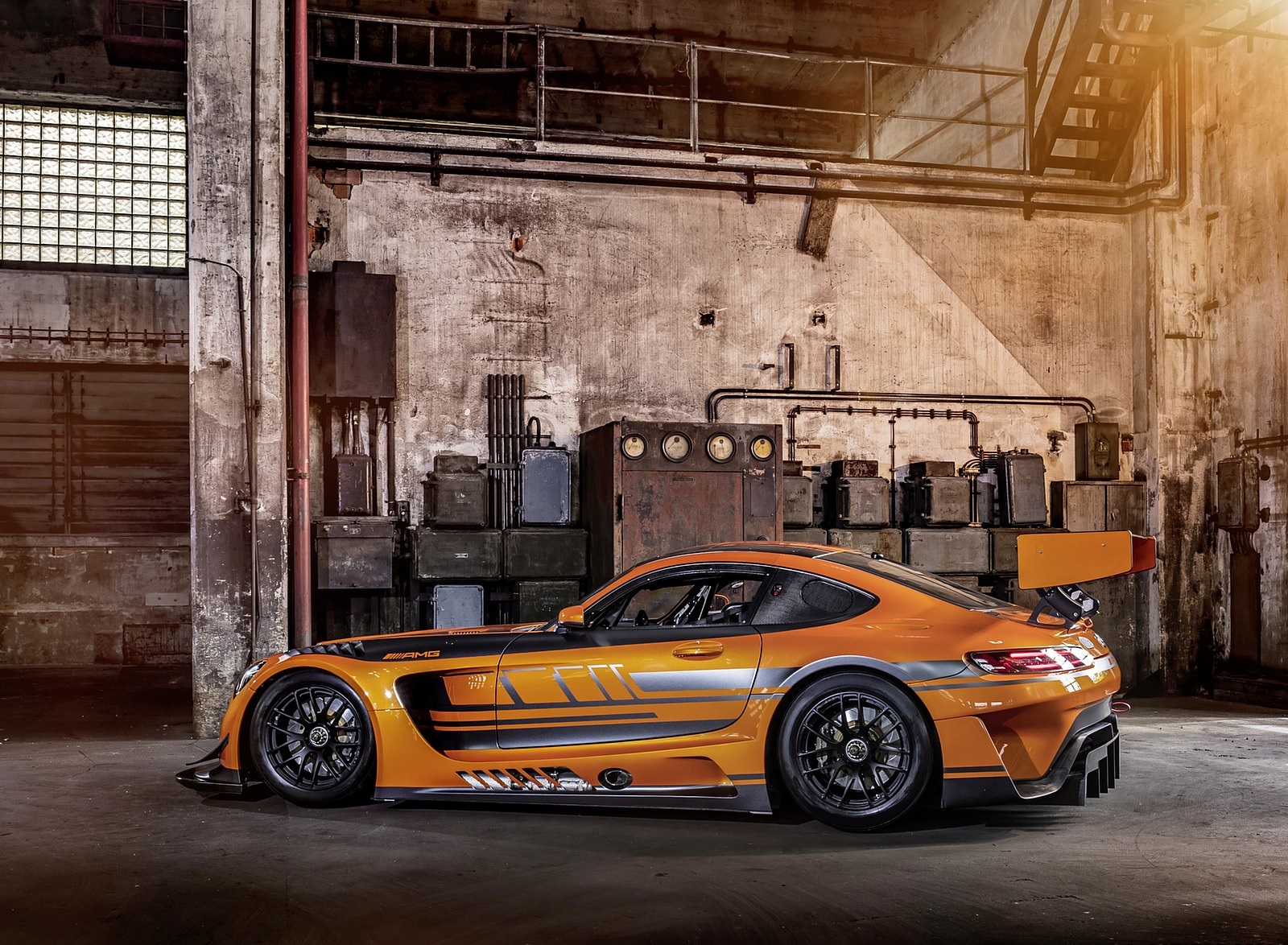 2020 Mercedes-AMG GT3 Side Wallpapers #5 of 12