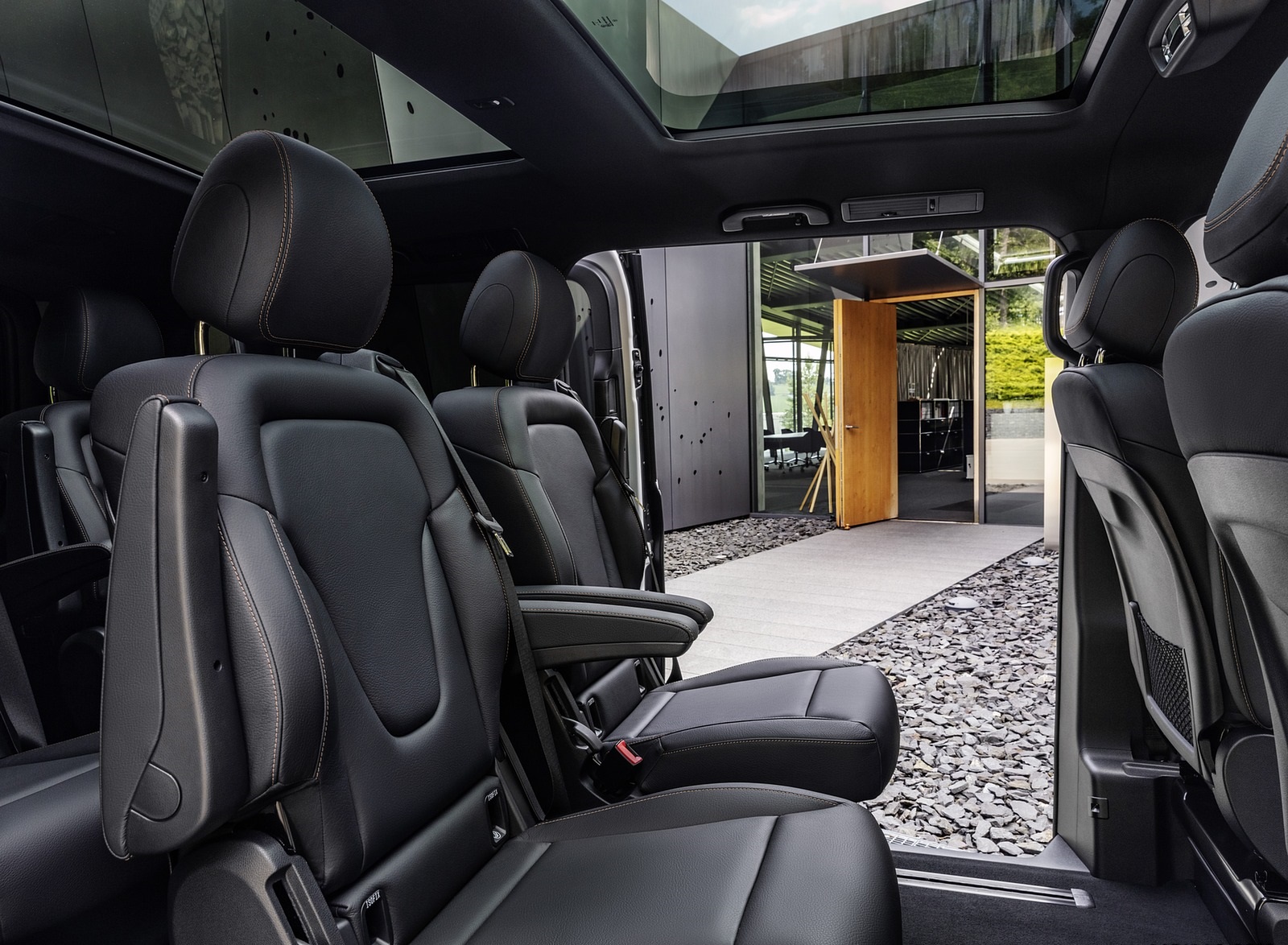 2020 Mercedes-Benz EQV 300 Interior Rear Seats Wallpapers #31 of 43