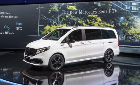 2020 Mercedes-Benz EQV 300 Presentation Wallpapers 450x275 (40)