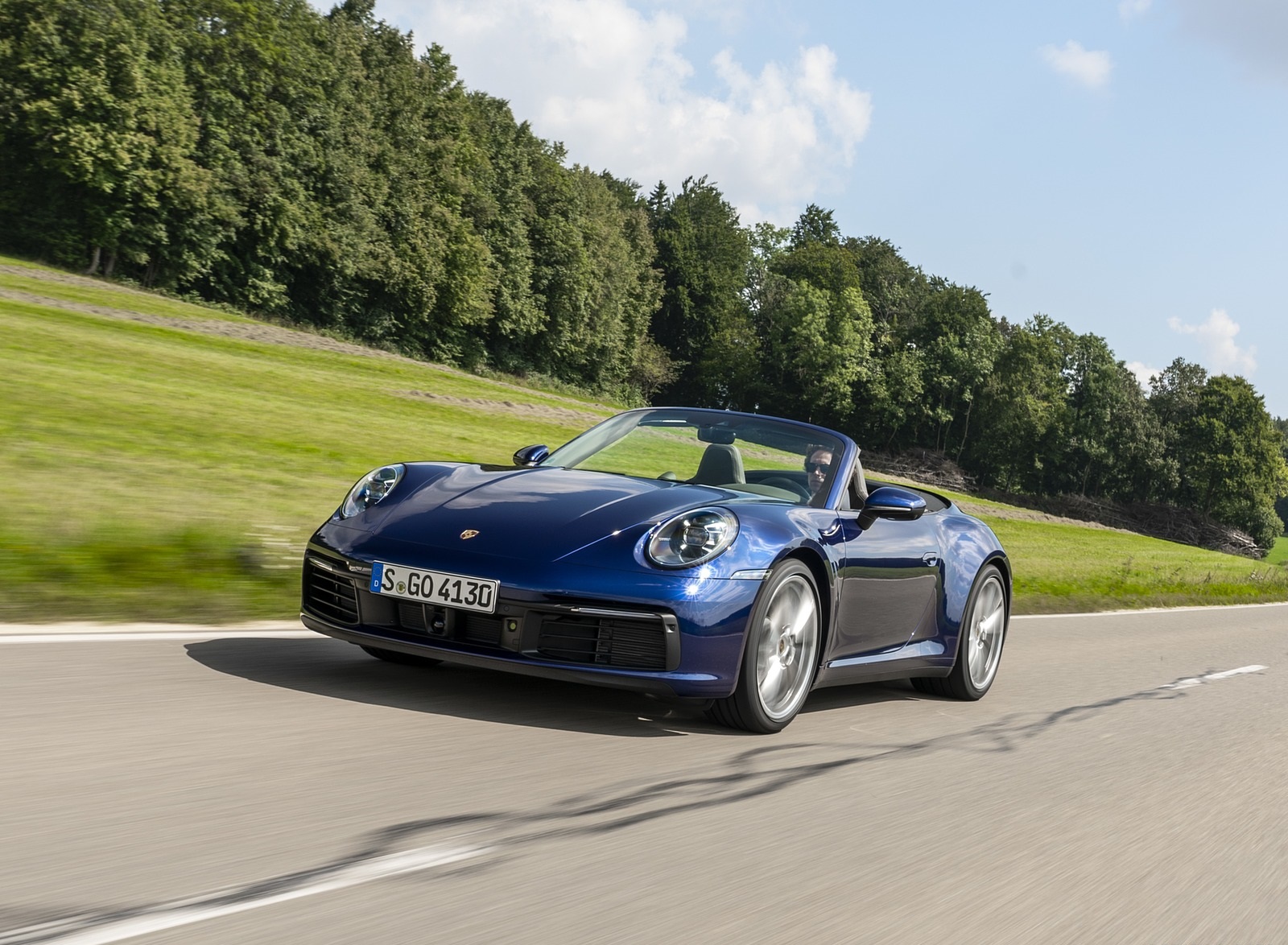 2020 Porsche 911 Carrera Cabriolet (Color: Gentian Blue Metallic) Front Three-Quarter Wallpapers (10)