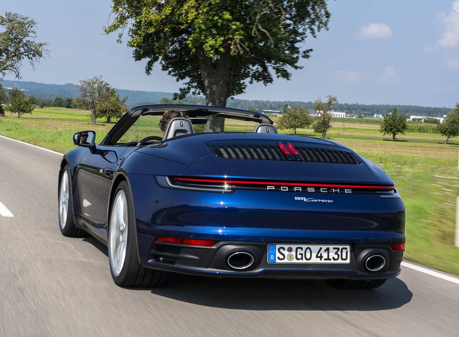 2020 Porsche 911 Carrera Cabriolet (Color: Gentian Blue Metallic) Rear Three-Quarter Wallpapers #21 of 61