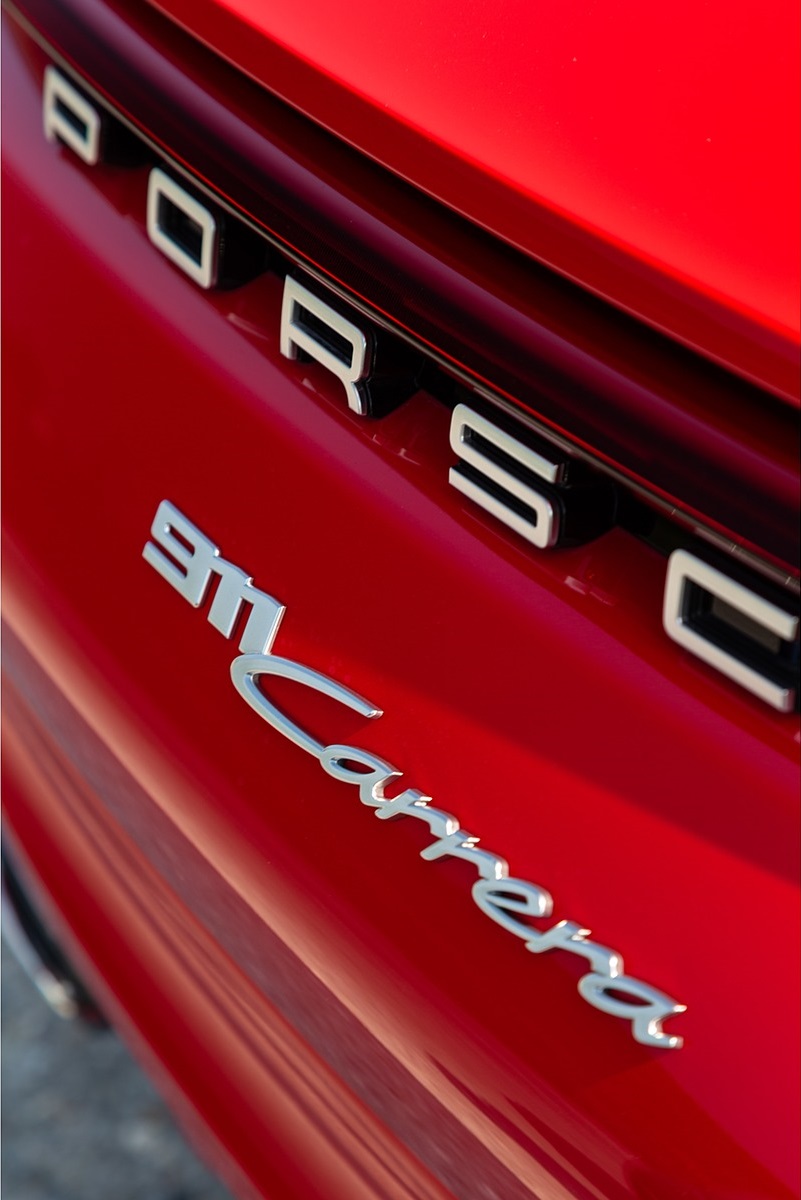 2020 Porsche 911 Carrera Coupe (Color: Guards Red) Detail Wallpapers #54 of 126