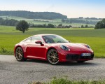 2020 Porsche 911 Carrera Coupe (Color: Guards Red) Front Three-Quarter Wallpapers 150x120 (40)