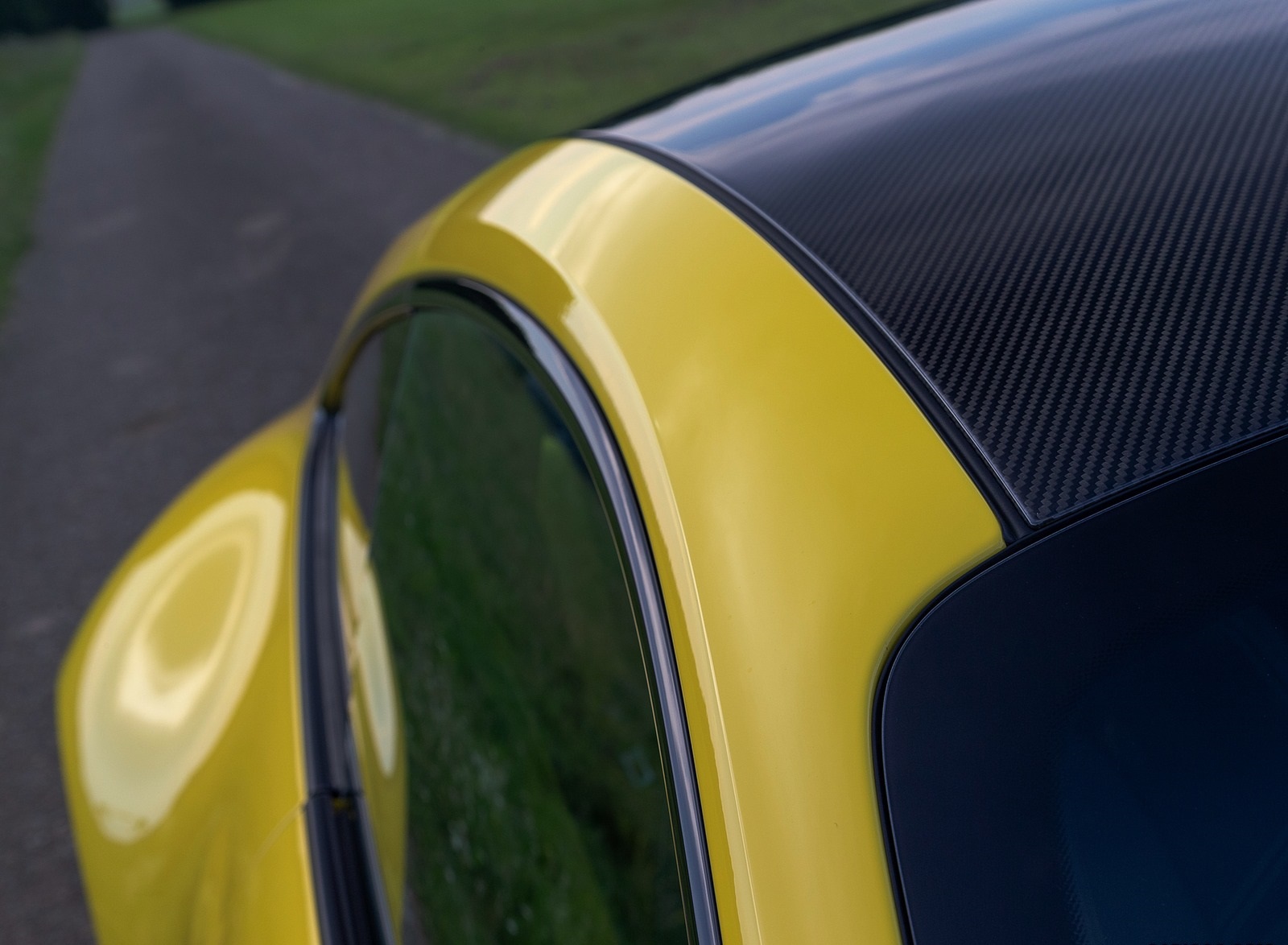 2020 Porsche 911 Carrera Coupe (Color: Racing Yellow) Detail Wallpapers #115 of 126