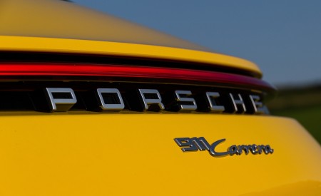 2020 Porsche 911 Carrera Coupe (Color: Racing Yellow) Detail Wallpapers 450x275 (114)