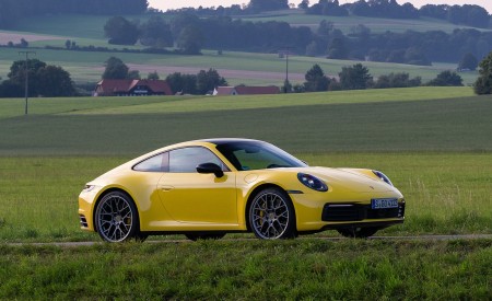 2020 Porsche 911 Carrera Coupe (Color: Racing Yellow) Front Three-Quarter Wallpapers 450x275 (85)