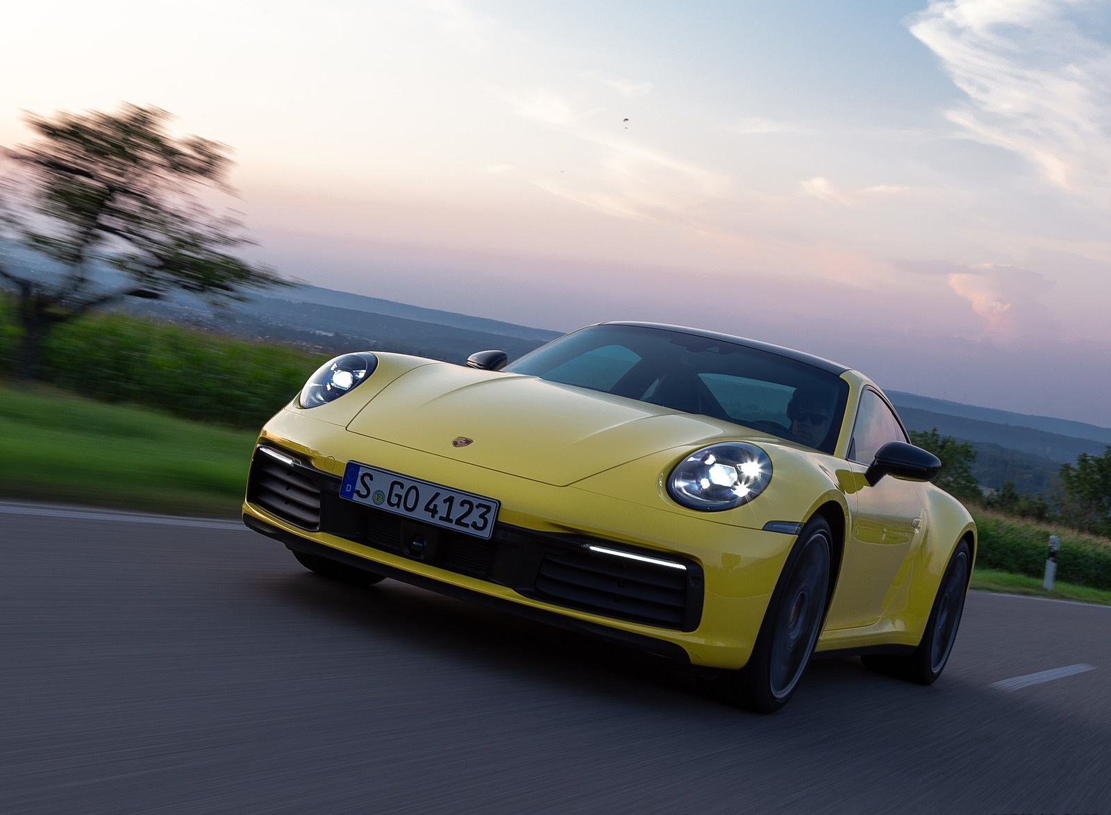 2020 Porsche 911 Carrera Coupe (Color: Racing Yellow) Front Three-Quarter Wallpapers #68 of 126