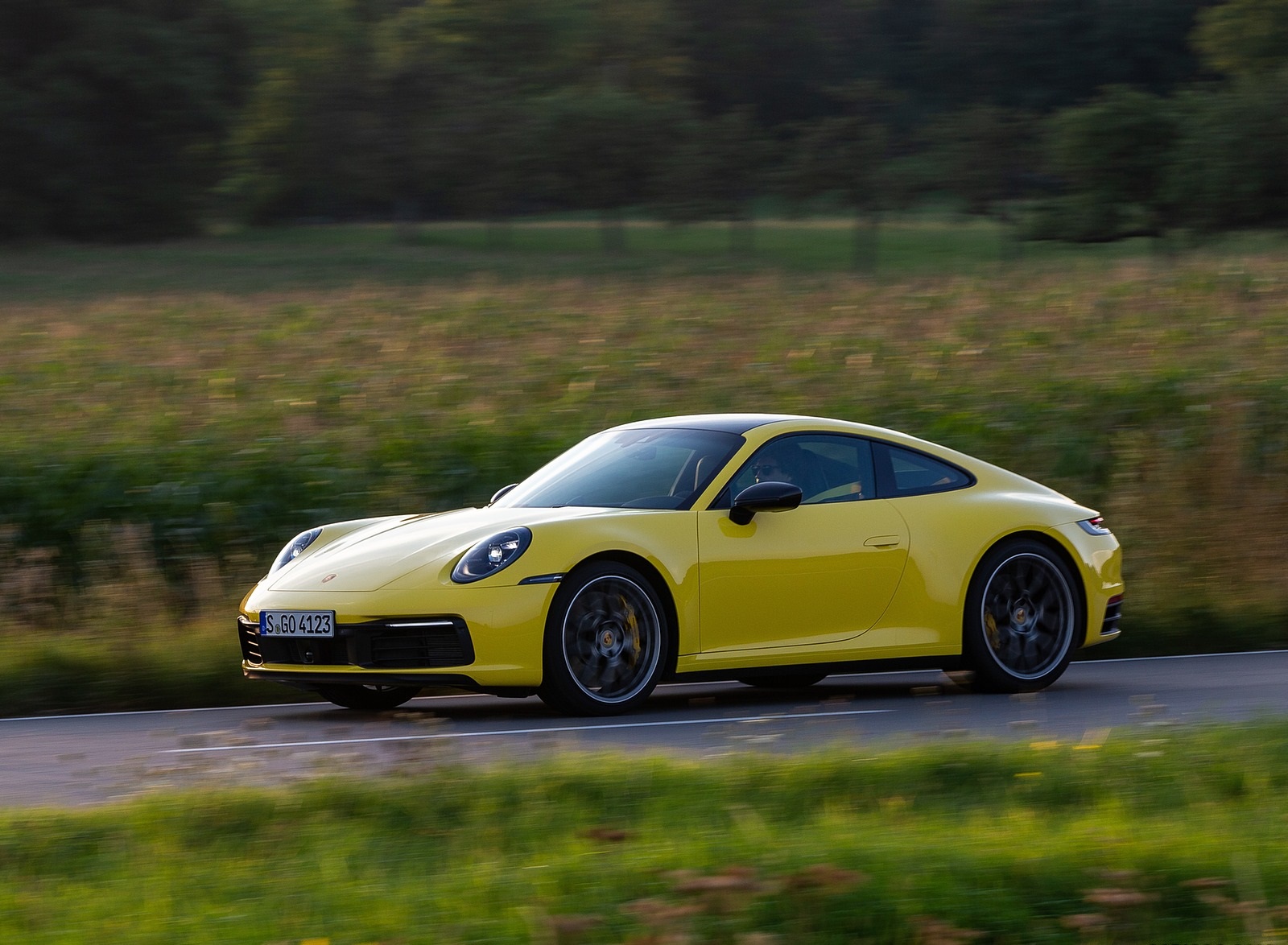 2020 Porsche 911 Carrera Coupe (Color: Racing Yellow) Front Three-Quarter Wallpapers #88 of 126