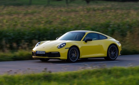 2020 Porsche 911 Carrera Coupe (Color: Racing Yellow) Front Three-Quarter Wallpapers 450x275 (89)