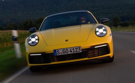 2020 Porsche 911 Carrera Coupe (Color: Racing Yellow) Front Wallpapers 450x275 (75)